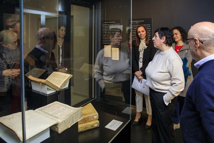 Muestra sobre el 'Diccionario de autoridades'.