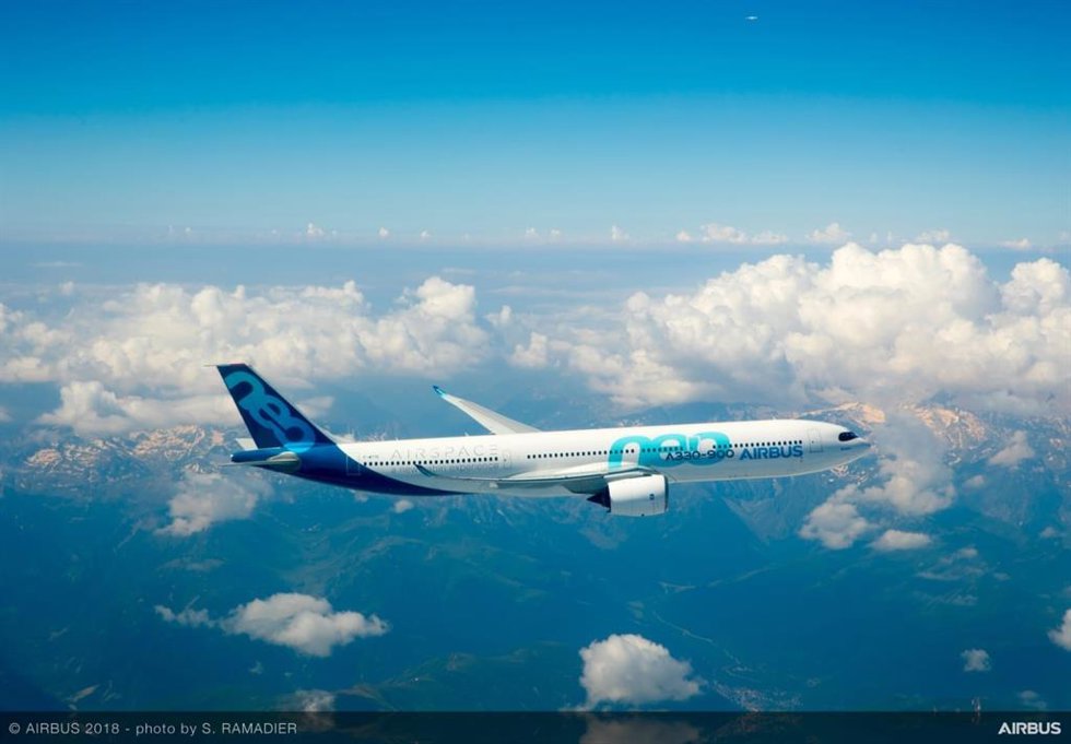 Airbus A330-900.