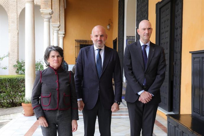 El delegado de Fiestas Mayores, Manuel Alés, en la presentación de la edición de Andalucía en la Historia dedicada a la boda de Carlos V e Isabel de Portugal