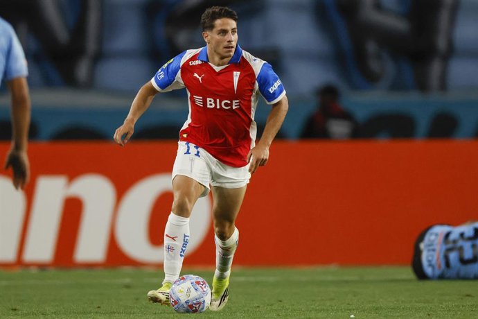 Futbol, O’Higgins vs Universidad Catolica. Fecha 6, Liga de Primera 2026. El jugador de Universidad Catolica Clemente Montes es fotografiado durante el partido de primera primera division contra O’Higgins disputado en el estadio El Teniente de Rancagua,