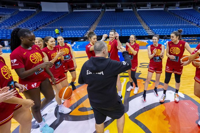 Las jugadores de la selección femenina de baloncesto tras un entrenamiento en San Juan, Puerto Rico