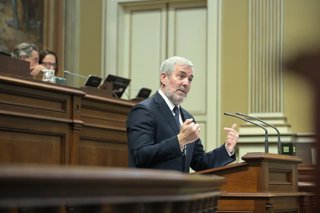 Debate.- Clavijo dibuja un decálogo de final de legislatura: apoyo a autónomos, REF verde y vivienda para los canarios