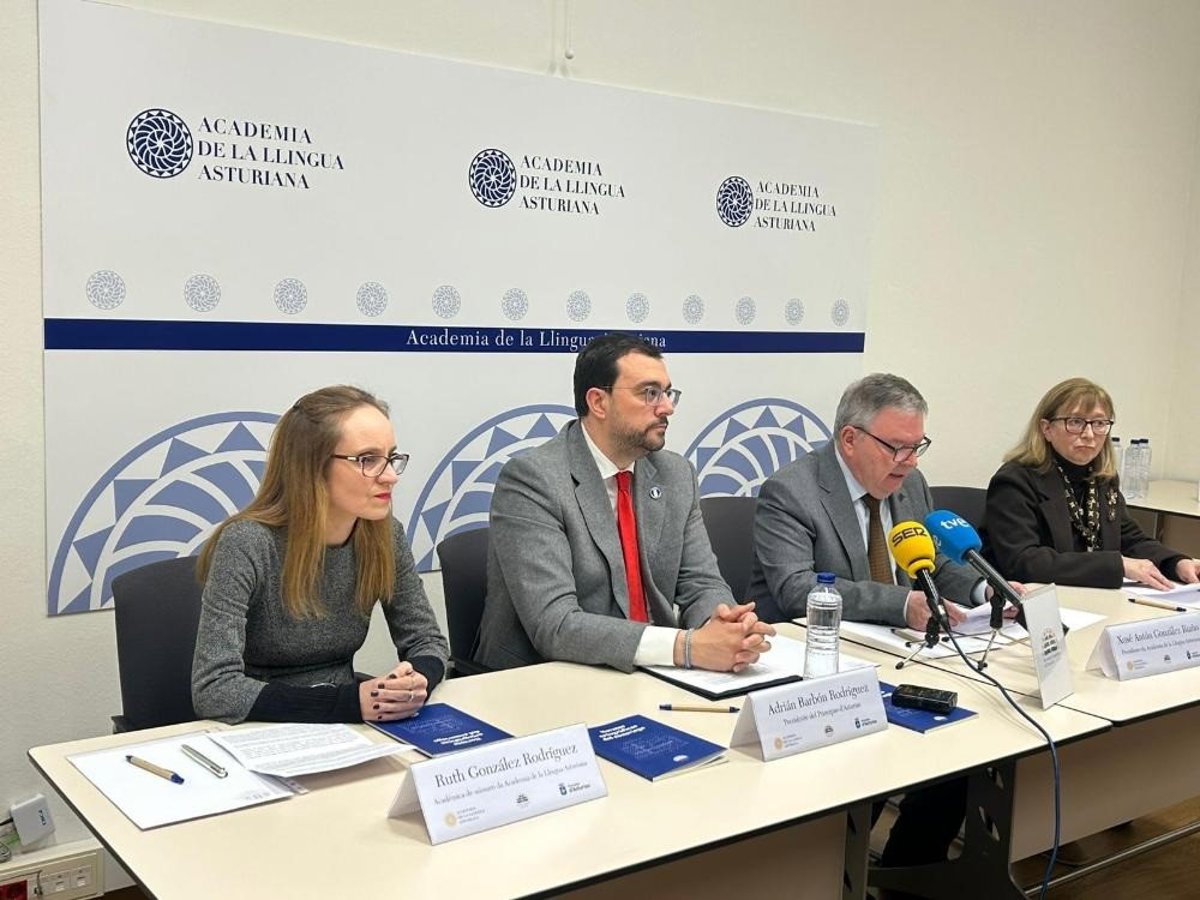 Barbón celebra la  buena salud  del eonaviego y aboga por su normalización institucional