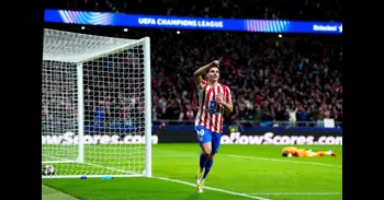 El Atlético golea al Tottenham y deja tarea pendiente para la vuelta