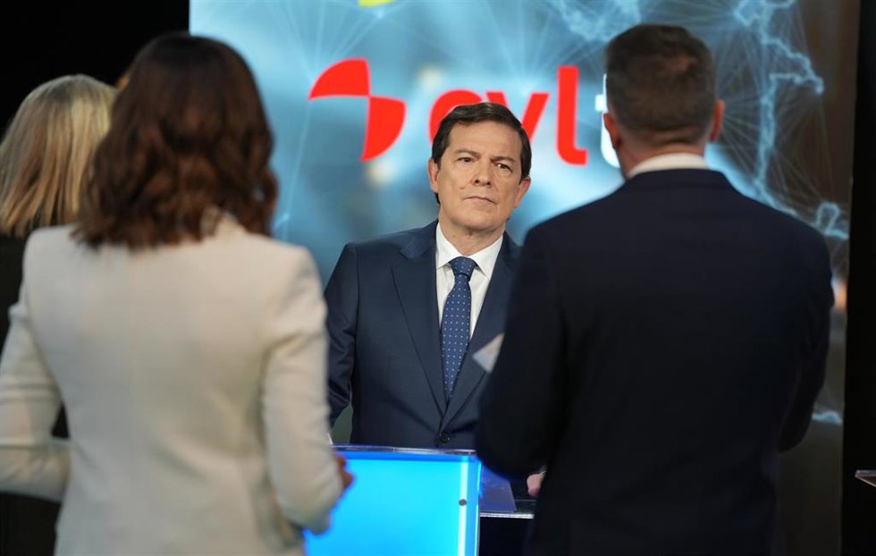 El candidato del PP, Alfonso Fernández Mañueco, en el debate electoral de CyLTV
