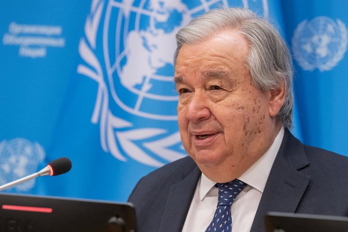 Archivo - Arquivo - NAÇÕES UNIDAS, 4 de fevereiro de 2026 — O secretário-geral da ONU, António Guterres, fala em uma coletiva de imprensa na sede da ONU em Nova York, em 4 de fevereiro de 2026. Guterres disse na quarta-feira que apresentou à Assembleia Ge