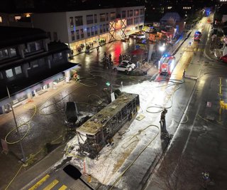 Incendio del autobús postal de Kerzers (Suiza)