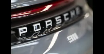 Porsche gana 410 millones en 2025, un 92,7% menos, por los aranceles y la reestructuración de la firma
