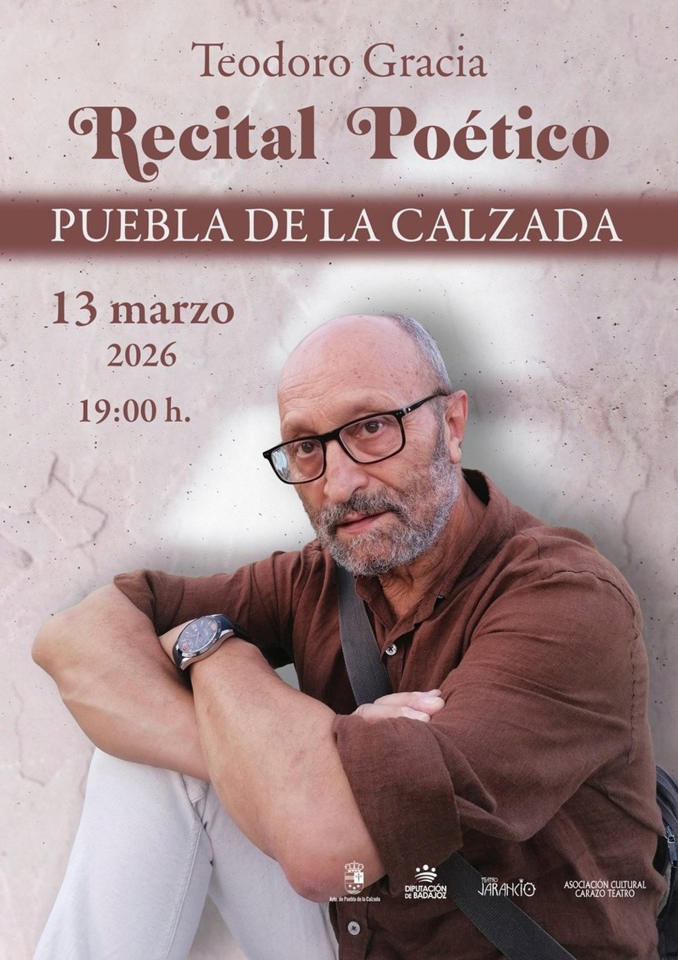El poeta Teodoro Gracia ofrece este viernes en Puebla de la Calzada un recital que recorre su carrera.