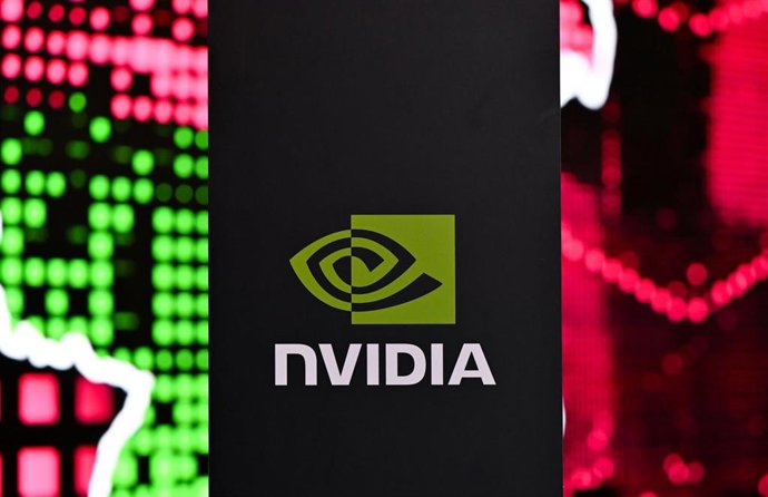 Archivo - 04 February 2026, Bavaria, Munich: The NVIDIA logo is seen during a press conference at the opening of Telekom and NVIDIA's AI factory "Industrial AI Cloud". 