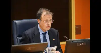 Martínez pide al Ministerio y a los médicos "algún movimiento" porque no se puede "soportar una huelga semanal cada mes"