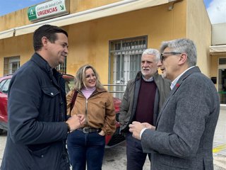 El secretario general del PSOE de Málaga, Josele Aguilar, y el secretario general del PSOE del municipio malagueño de Coín, Salvador Rojas,