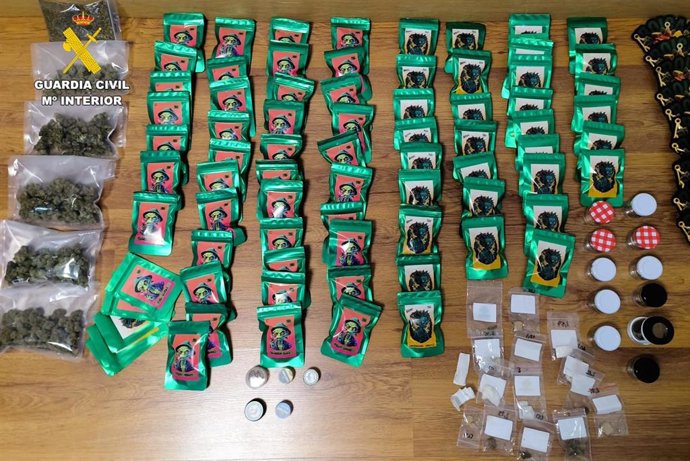 Intervenidos en tres locales de Castro más de 5,5 kilos de sustancias derivadas de marihuana para su venta