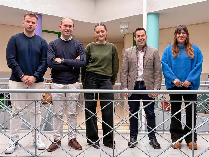 La Sociedad Regional de Educación incorpora a cuatro jóvenes desempleados a través del programa Jóvenes Talento