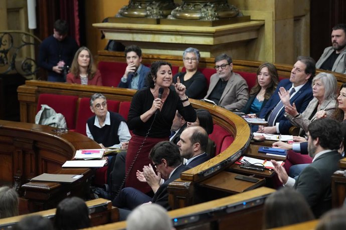 La consellera d'Economia, Alícia Romero, durant el ple 