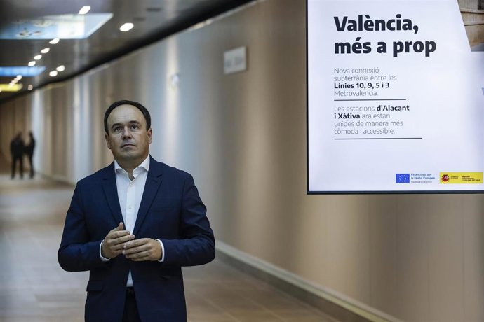 Archivo - El president de la Generalitat valenciana, Juanfran Pérez Llorca, durante la inauguración del nuevo acceso de Metrovalencia, a 18 de diciembre de 2025, en Valencia