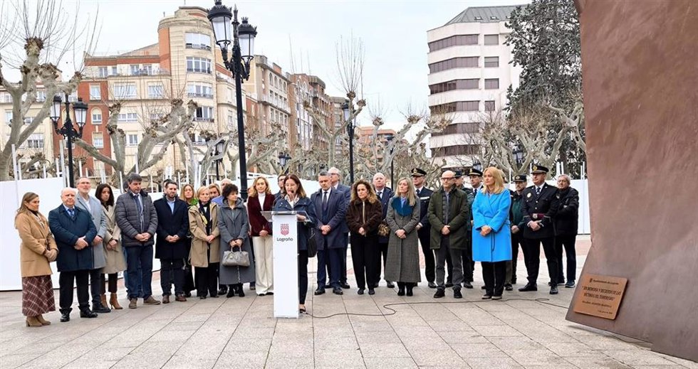 Acto en Logroño en recuerdo de la víctimas del 11 de marzo y el resto de asesinados por el terrorismo