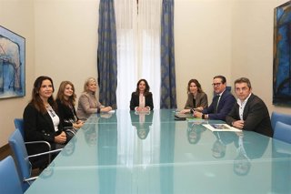 Reunión de la consellera Nuria Martínez y la diputada provincial Cristina García