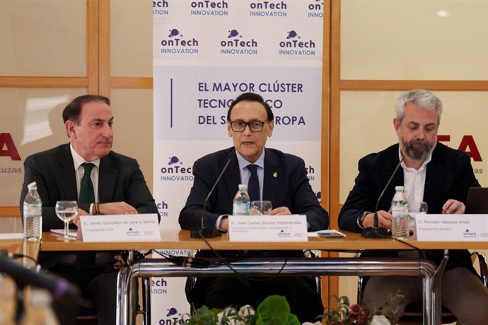 El consejero de Universidad, Investigación e Innovación, José Carlos Gómez Villamandos, interviene en la reunión. A 10 de marzo de 2026 en Sevilla, Andalucía (España). 