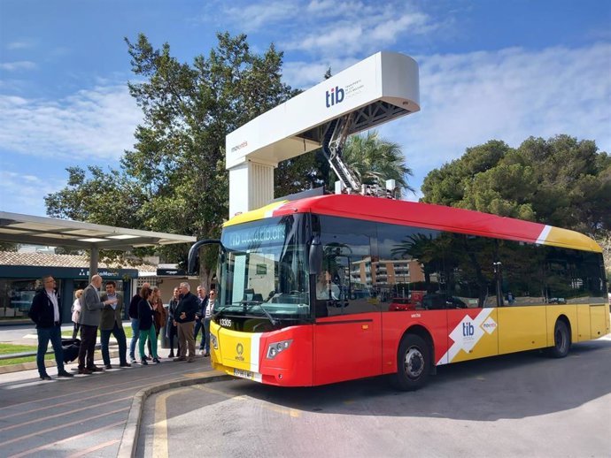 Presentación del pantógrafo de carga rápida