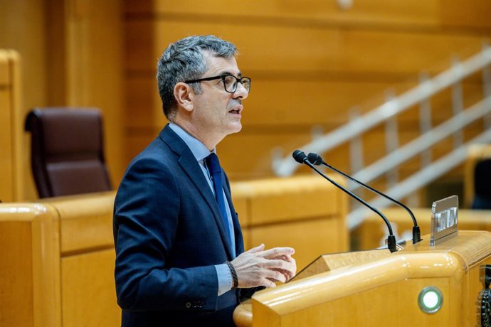 El ministro de la Presidencia, Justicia y Relaciones con las Cortes, Félix Bolaños, interviene durante una sesión de control al Gobierno en el Senado, a 3 de marzo de 2026, en Madrid (España). La sesión está centrada en la financiación exterior, migracion