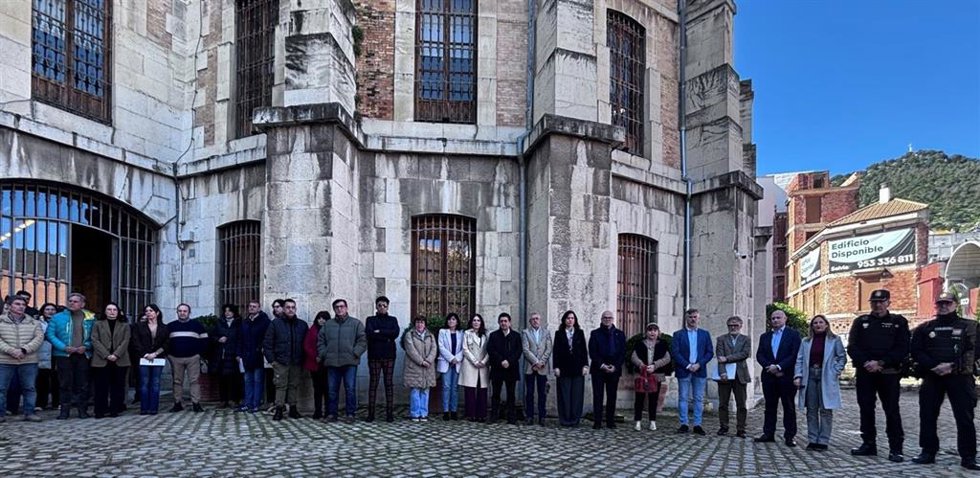 Concentración en la Diputación con motivo del Día Europeo en Memoria de las Víctimas del Terrorismo.