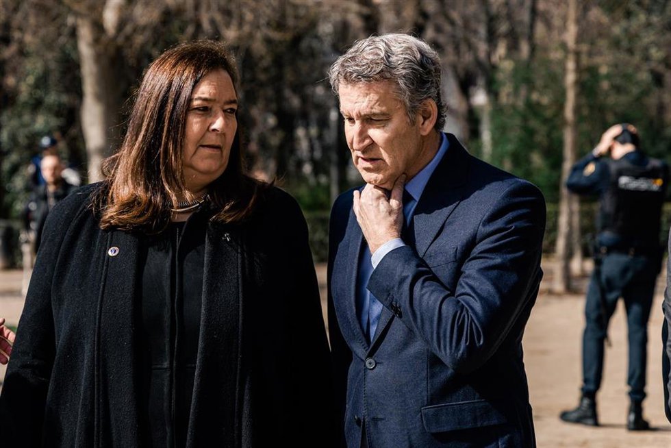 El presidente del PP, Alberto Núñez Feijóo, asiste al acto en conmemoración del Día Europeo de las Víctimas del Terrorismo con un recuerdo especial al 22  aniversario del 11M, junto con Maite Araluce, presidenta de la AVT.