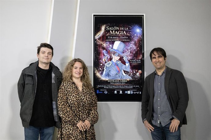 Archivo - Presentación en el Ayuntamiento del Salón de la Magia de Huelva.