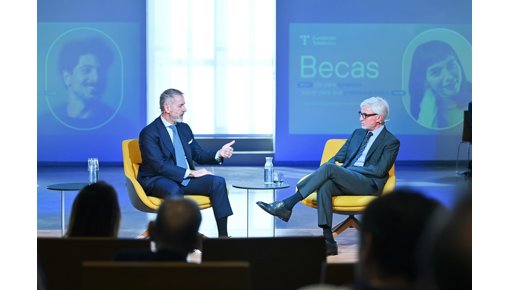 Fundaci%C3%B3n+Telef%C3%B3nica+destina+12+millones+de+euros+a+150+becas+para+j%C3%B3venes+en+tecnolog%C3%ADas+clave+hasta+2028