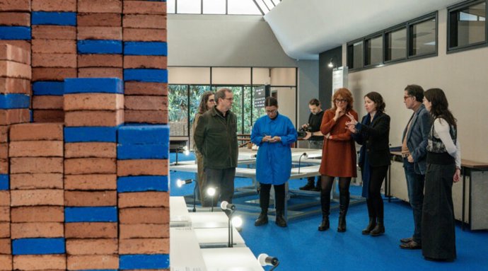 Bonet inaugura l'exposició 'Barcelona = (Diversitat + Intensitat) x Complexitat'