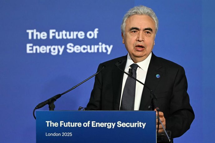 Archivo - Arxiu - 24 April 2025, United Kingdom, London: Executive Director of the International Energy Agency (IEA) Fatih Birol delivers opening remarks during the International Summit, hosted by hosted by the IEA and the UK Government. Photo: Justin Tal