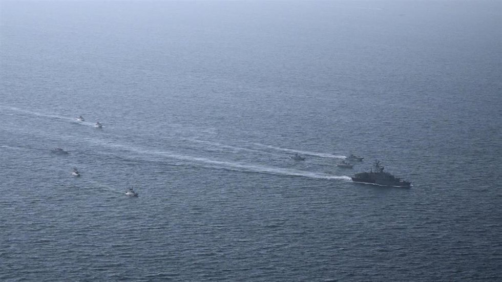 Buques de la Armada iraní durante un ejercicio militar en el Golfo Pérsico, en el sur de Irán.