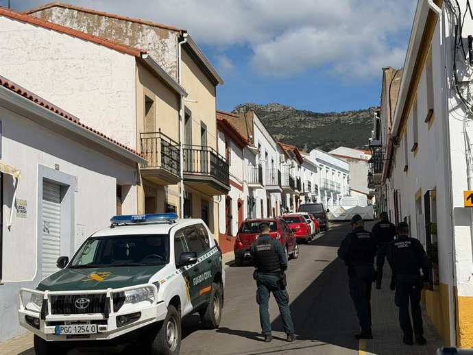 Sucesos.- La Guardia Civil registra la vivienda de los dos investigados por la desaparición de Francisca Cadenas en 2017