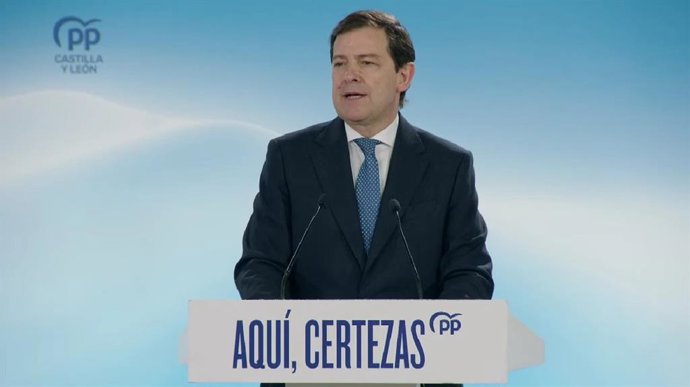 El candidato del PP a la reelección como presidente de la Junta, Alfonso Fernández Mañueco, en un acto electoral celebrado en León capital.