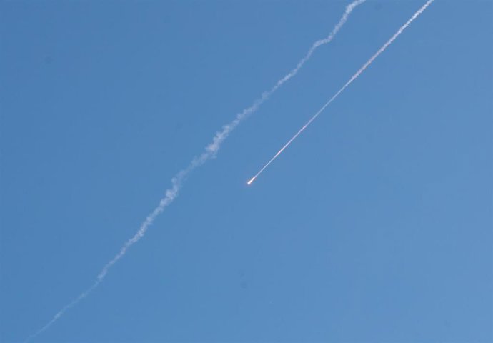 Archivo - Imagen de archivo del lanzamiento de un misil