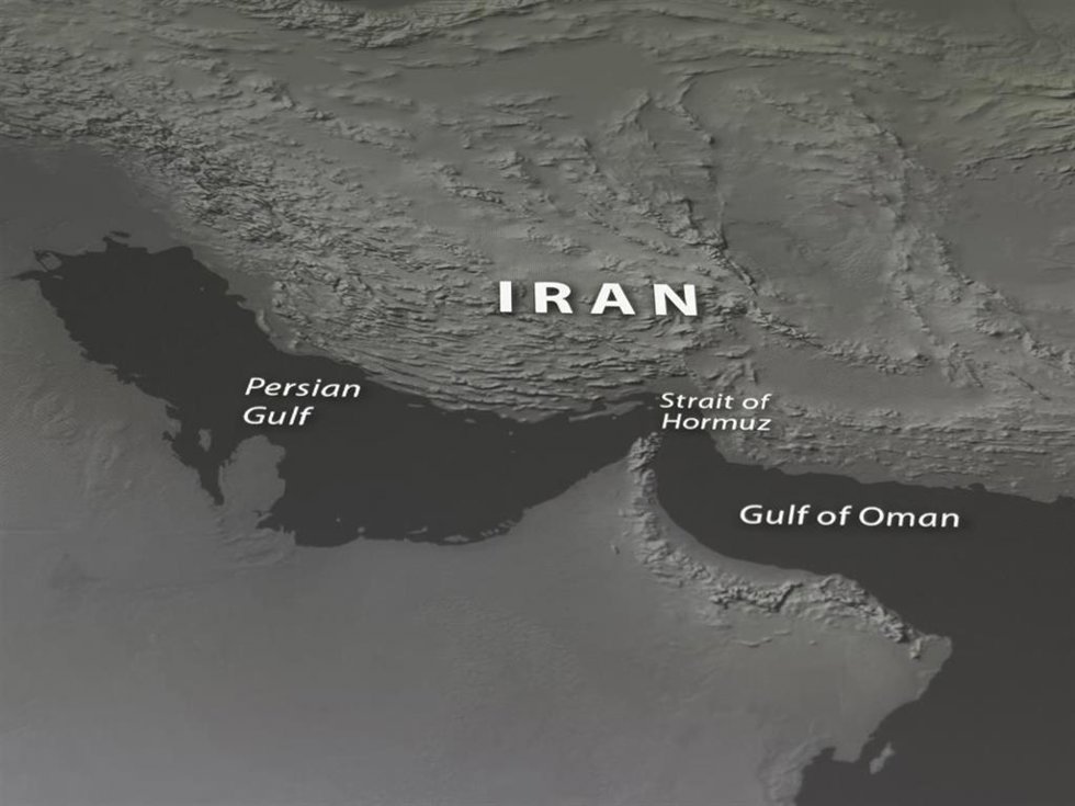 Un mapa representa el golfo Pérsico, el estrecho de Ormuz, Irán y el golfo de Omán