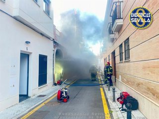 Incendio en la calle Juan de Oñate en Sevilla