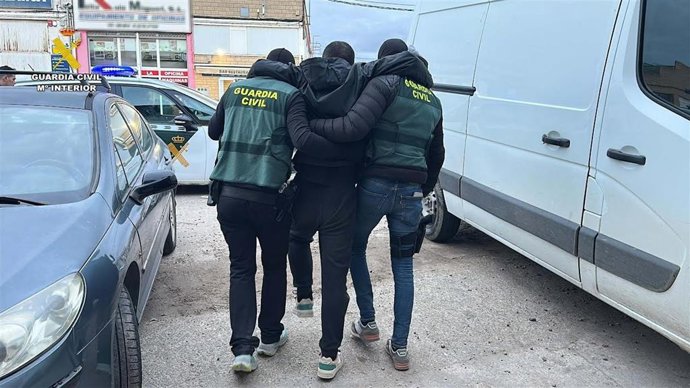 Liberadas seis personas asiáticas obligadas a trabajar hasta 14 horas al día en la Rioja