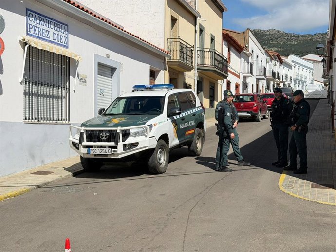 Agentes da Guarda Civil em Hornachos