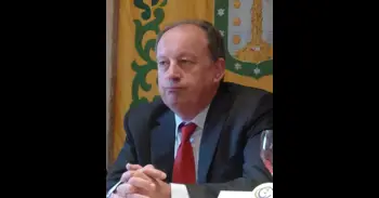 Muere el exdiputado socialista y exdelegado del Gobierno en Galicia, Antón Louro