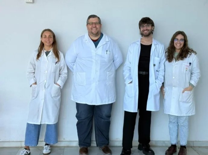 Investigadores de la UEx trabajan en un nuevo sistema de envasado que busca reducir la sal y los conservantes en las aceitunas