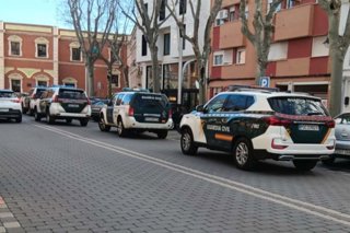 Vehículos de la Guardia Civil en Alcázar de San Juan.