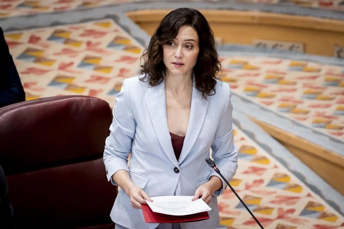 La presidenta de la Comunidad de Madrid, Isabel Díaz Ayuso, durante una sesión plenaria en la Asamblea de Madrid, a 12 de marzo de 2026, en Madrid (España). 