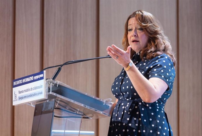 Archivo - La consejera de sanidad de la Comunidad de Madrid, Fátima Matute.