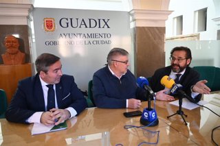 El delegado del Gobierno andaluz en Granada, Antonio Granados, en Guadix.