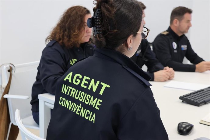 Los Agentes de Intrusismo de Sant Antoni inspeccionaron 100 viviendas