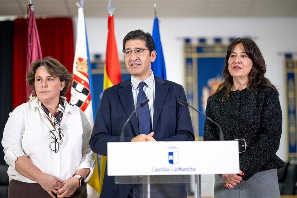 El vicepresidente segundo de la Junta, José Manuel Caballero, en rueda de prensa.