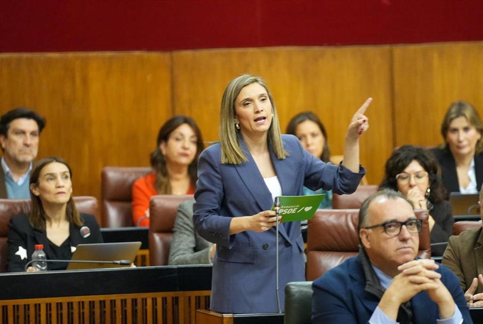 La portavoz parlamentaria del PSOE-A, María Márquez, interviene durante la sesión de control en el pleno del Parlamento andaluz. A 12 de marzo de 2026 en Sevilla (Andalucía, España). Segunda jornada de Pleno, con Sesión de Control al Gobierno y pregunta