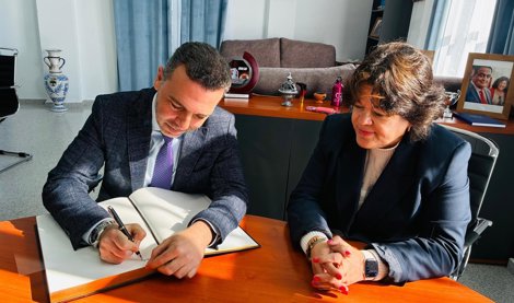 Es Andalucía - Sevilla