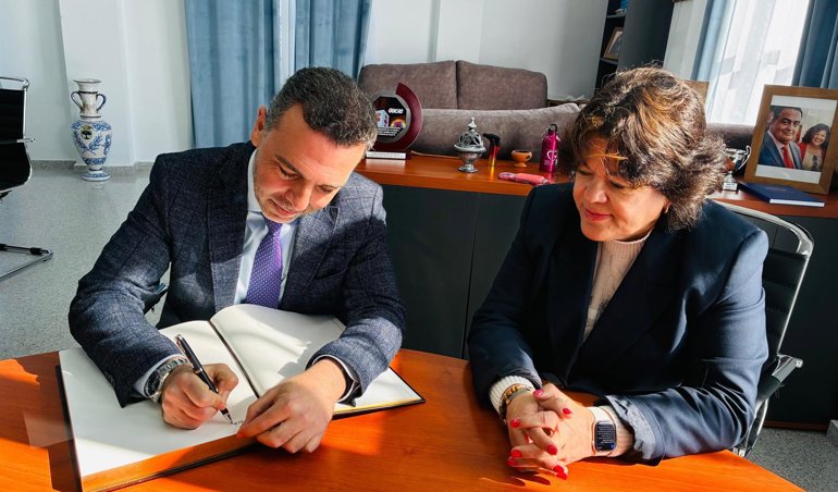 Es Andalucía - Sevilla